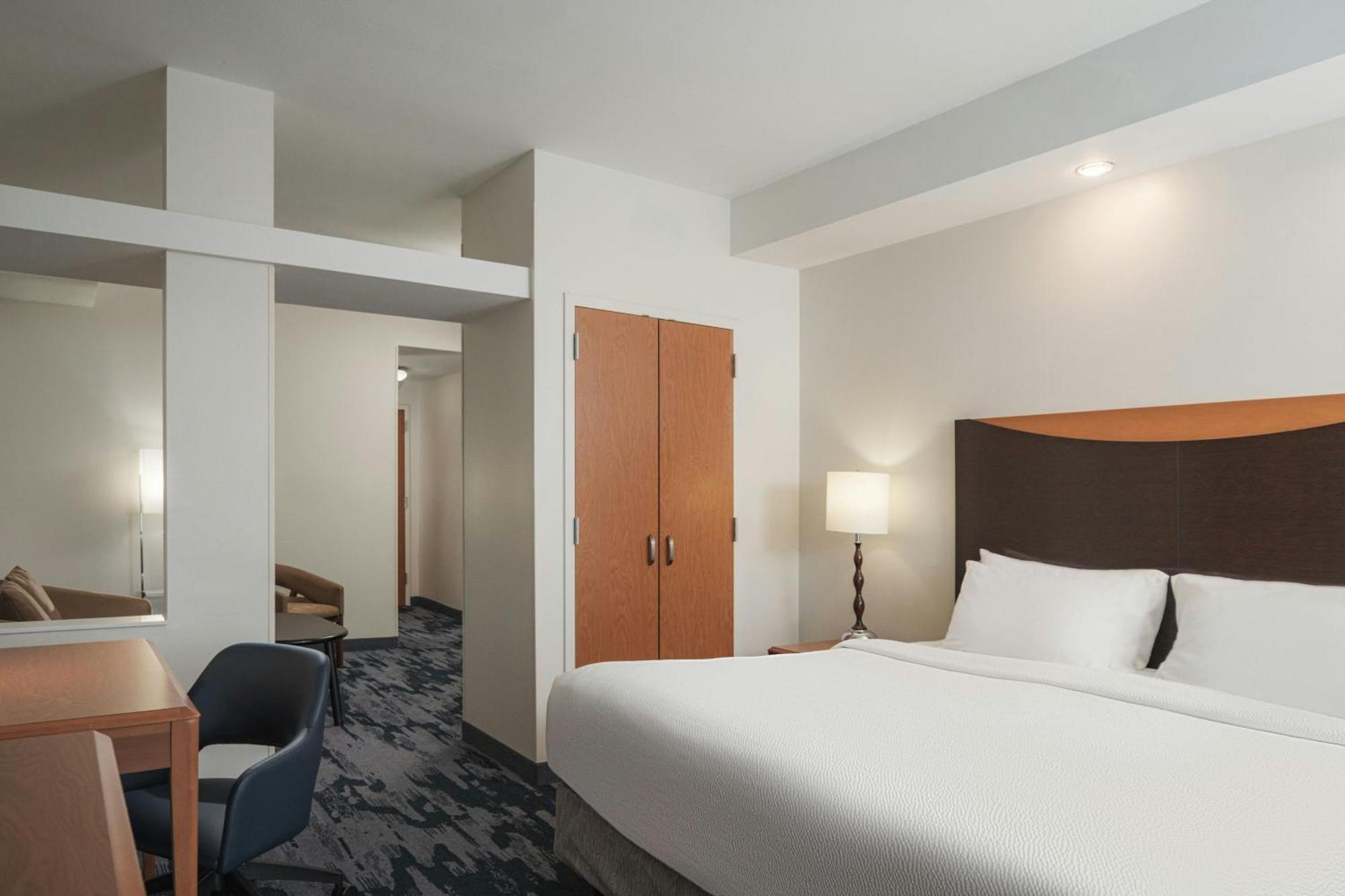 Fairfield Inn & Suites Louisville East Екстер'єр фото