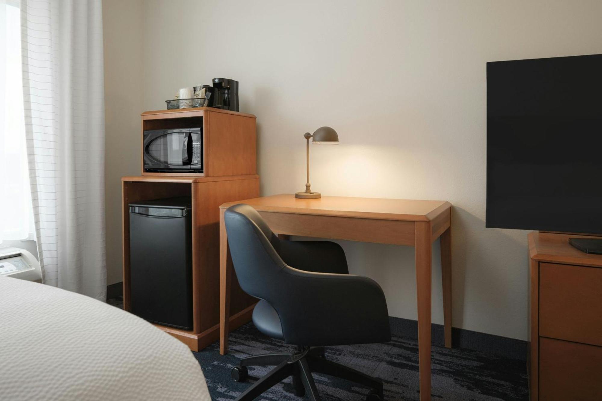Fairfield Inn & Suites Louisville East Екстер'єр фото