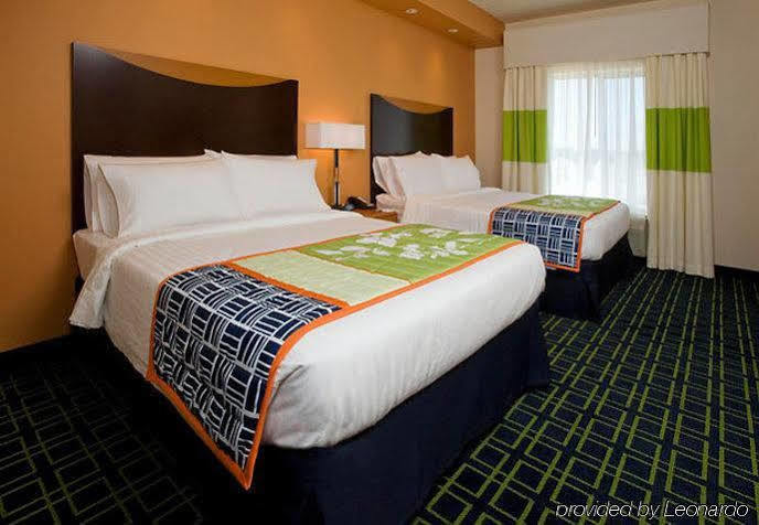 Fairfield Inn & Suites Louisville East Екстер'єр фото