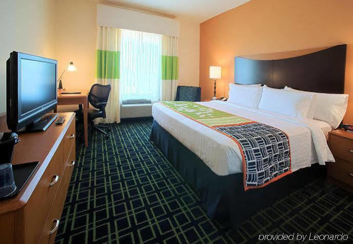 Fairfield Inn & Suites Louisville East Екстер'єр фото